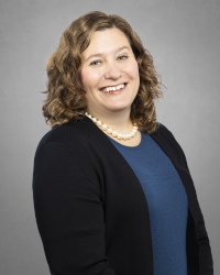 Beth_Oliva_200x250 Beth_Oliva_200x250